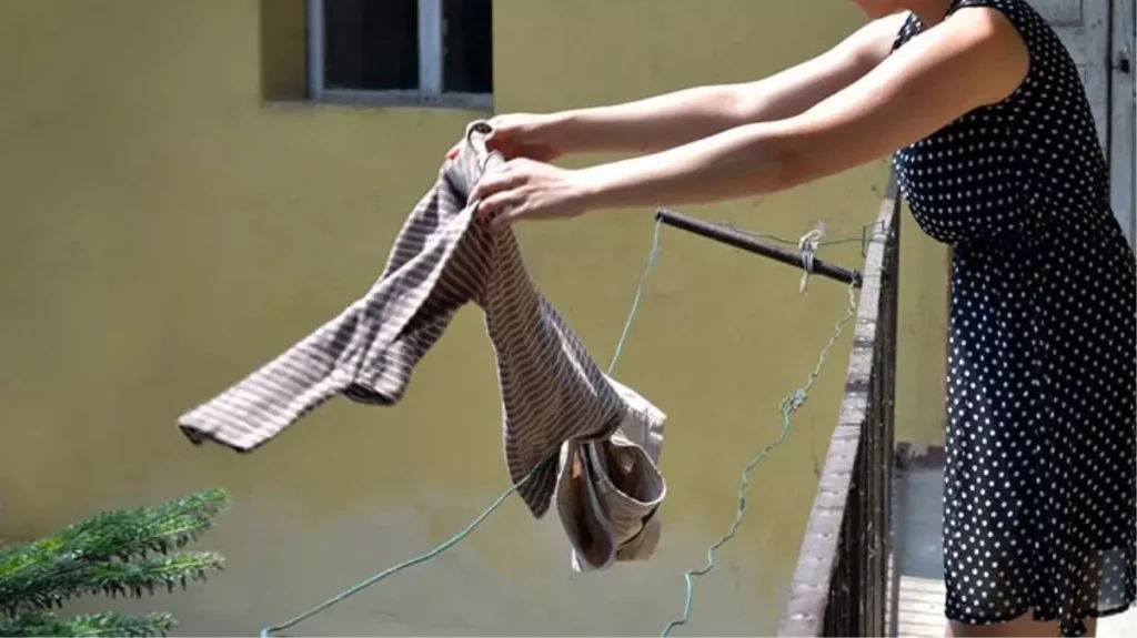 Çamaşır Asan Kadın